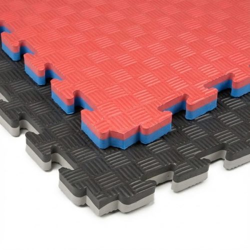 Reversible EVA foam tatami mats 40mm with anti-slip texture, red and blue interlocking tiles for martial arts flooring